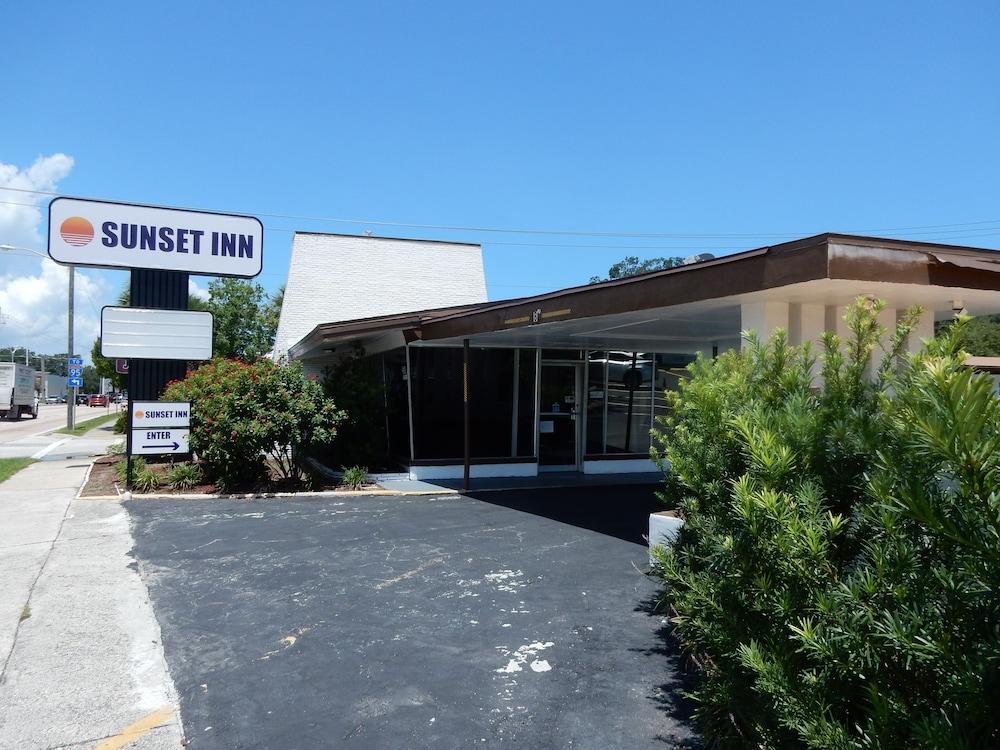 Hotel Sunset Historic District St. - *