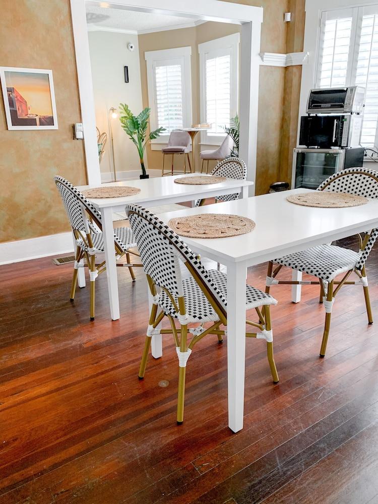 Bed & Breakfast Drive 3*