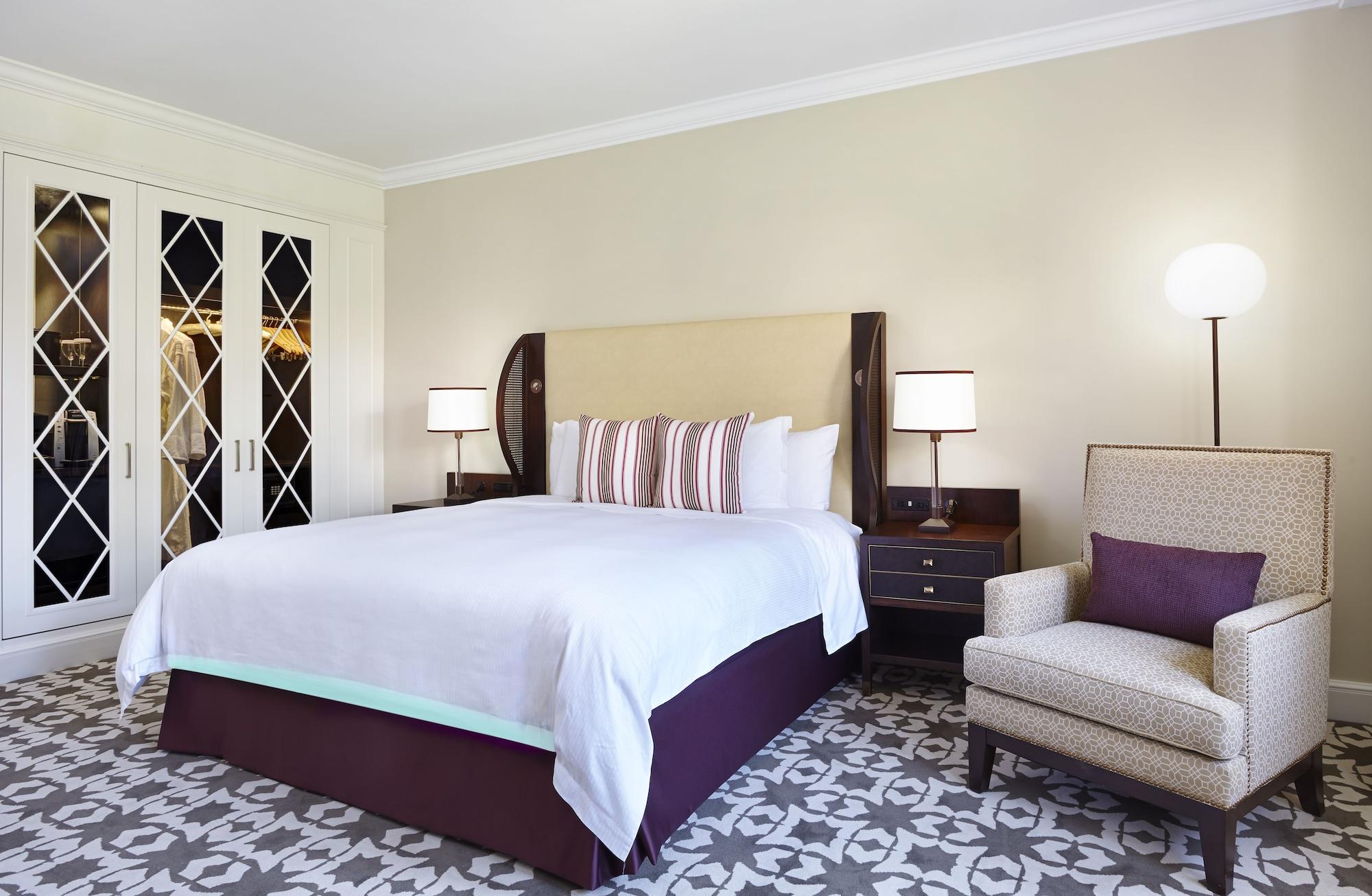 And Club, A Waldorf Astoria