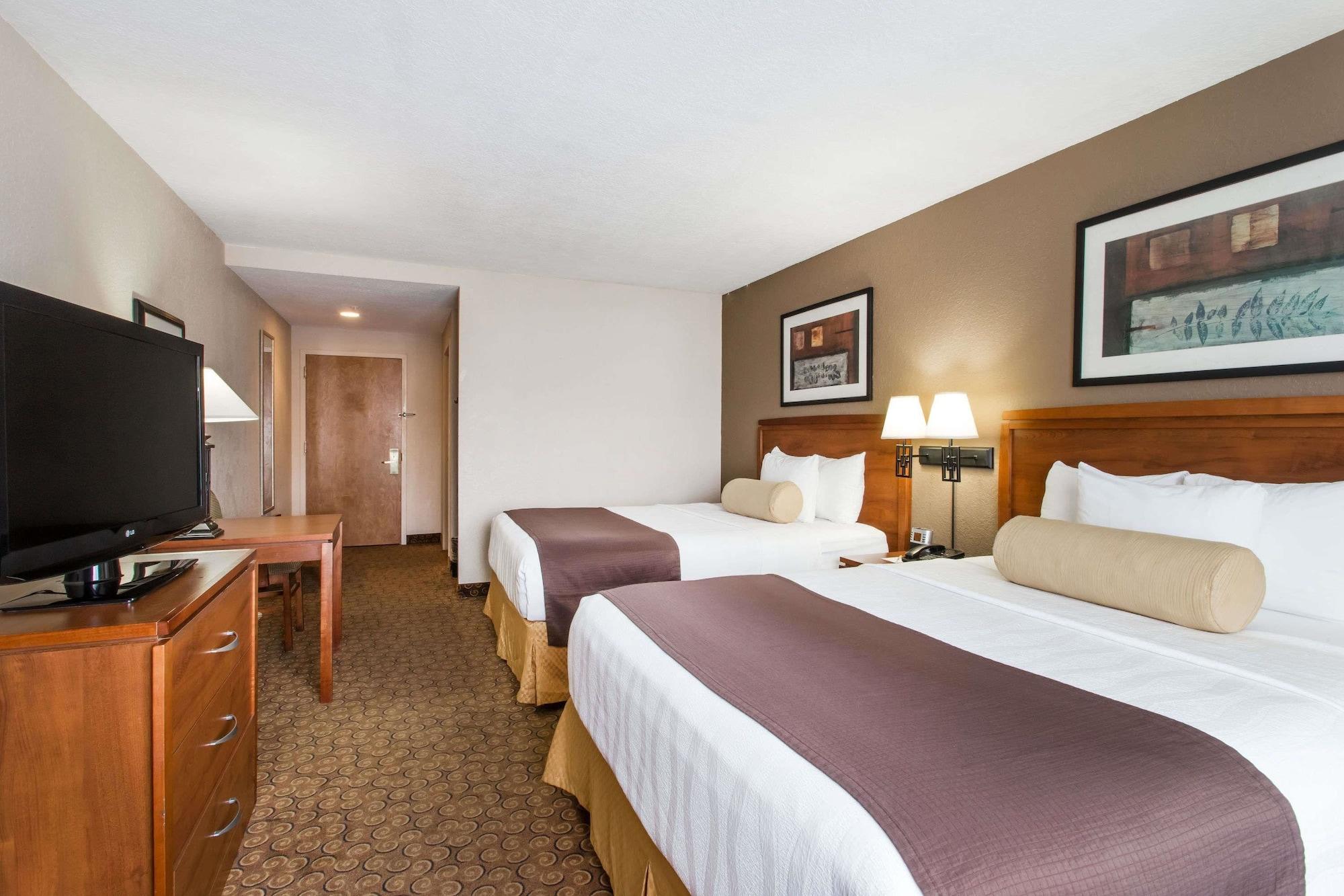 Days & By Wyndham Pierce I-95 Hotel 3*