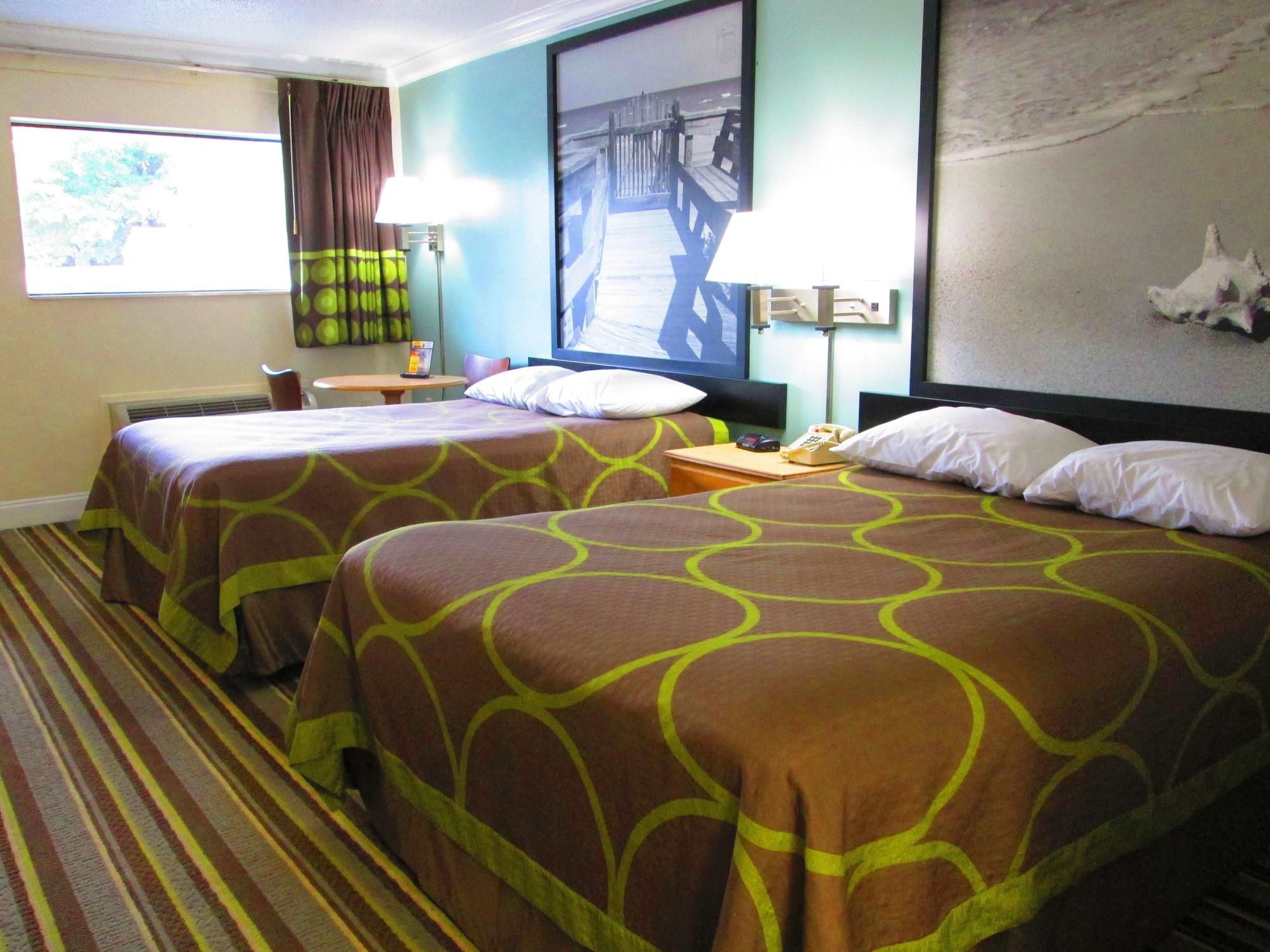 Super 8 By Wyndham Ft Walton Motel 2*