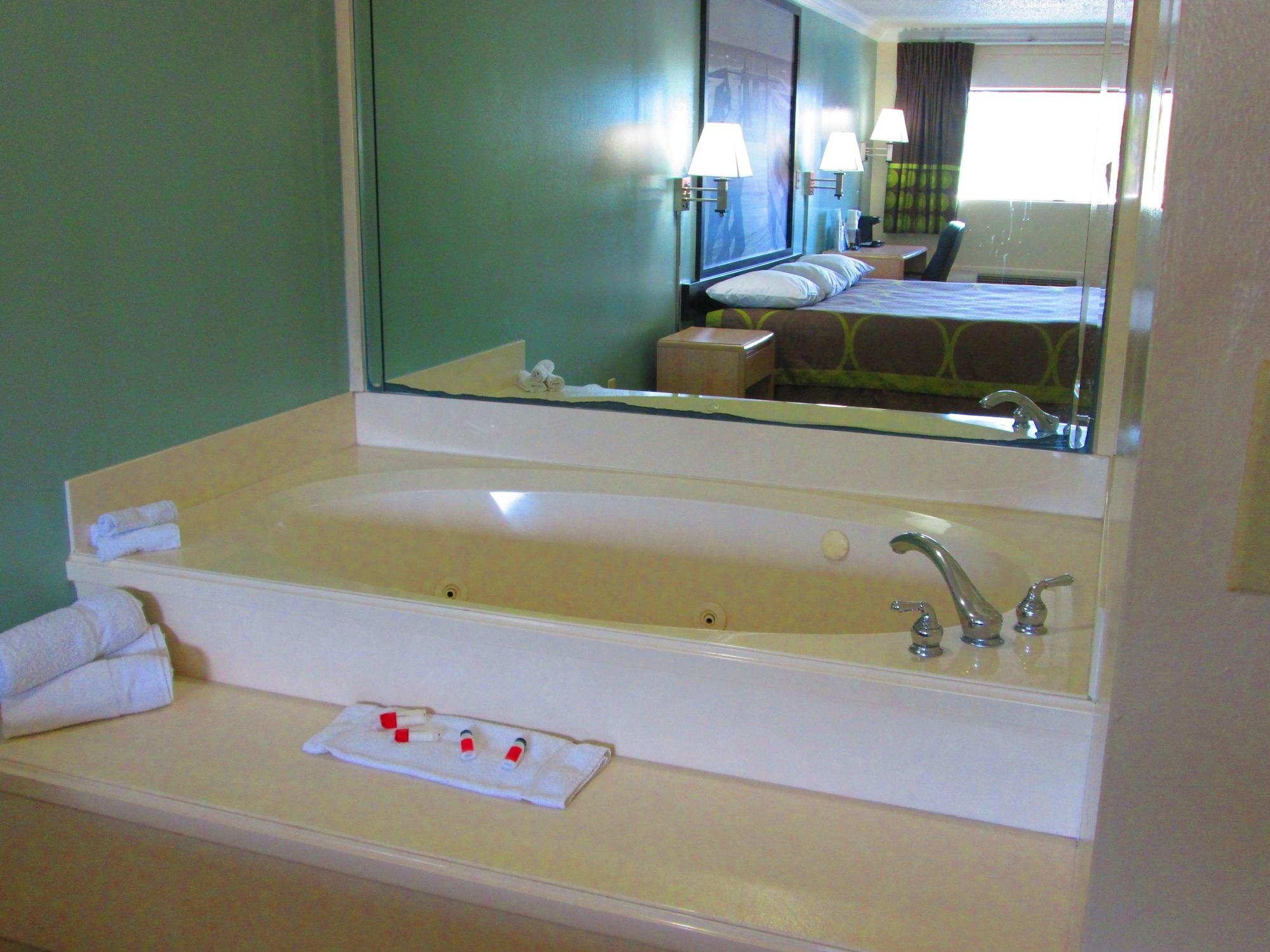 Motel Super 8 By Wyndham Ft Walton 2*