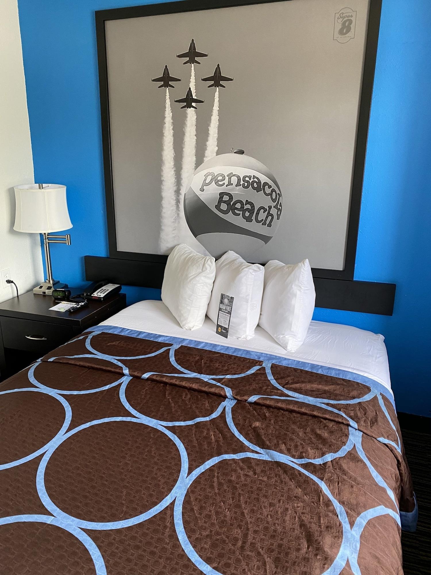Hotel Super 8 By Wyndham 2*