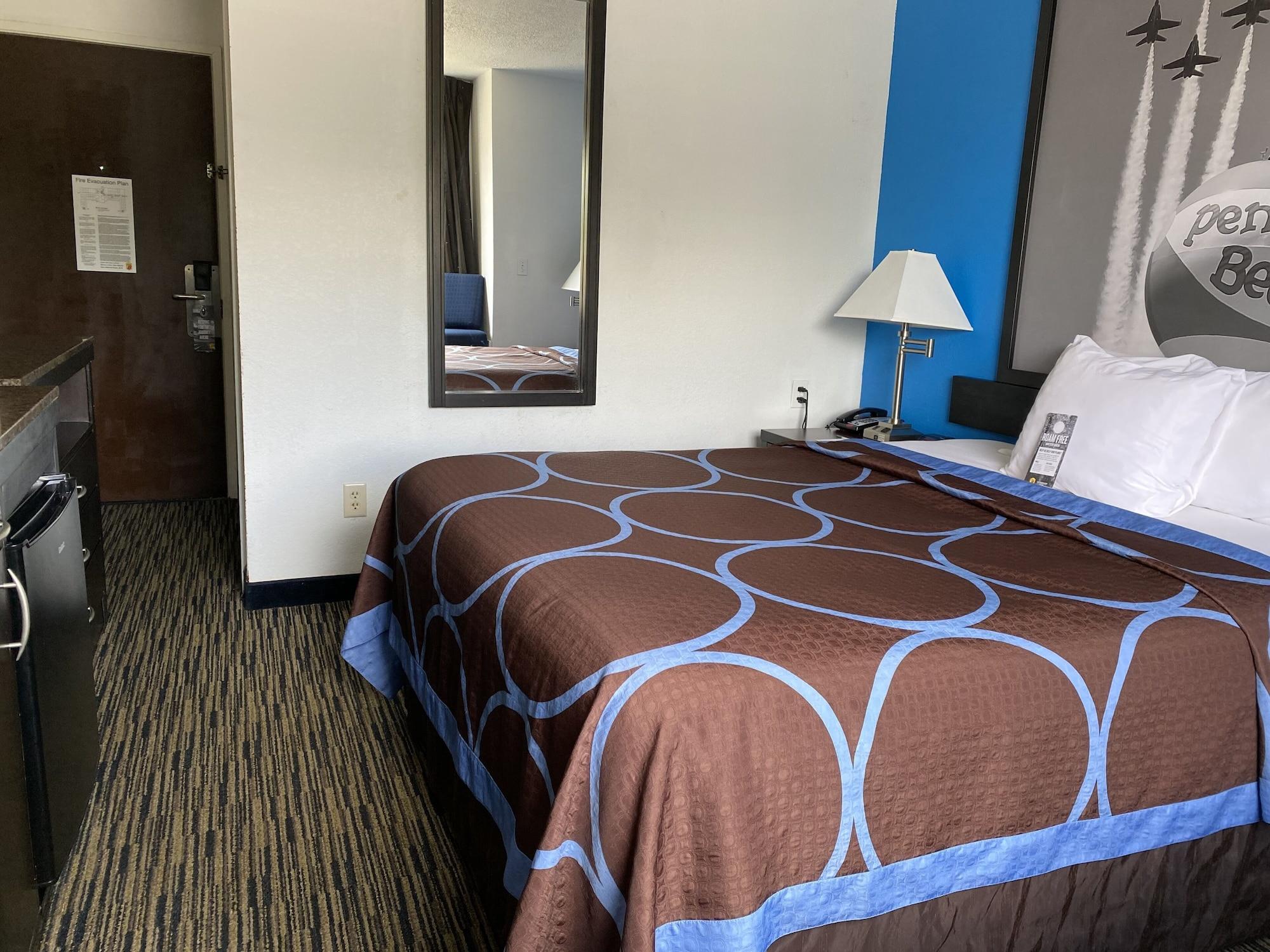 Hotel Super 8 By Wyndham 2*