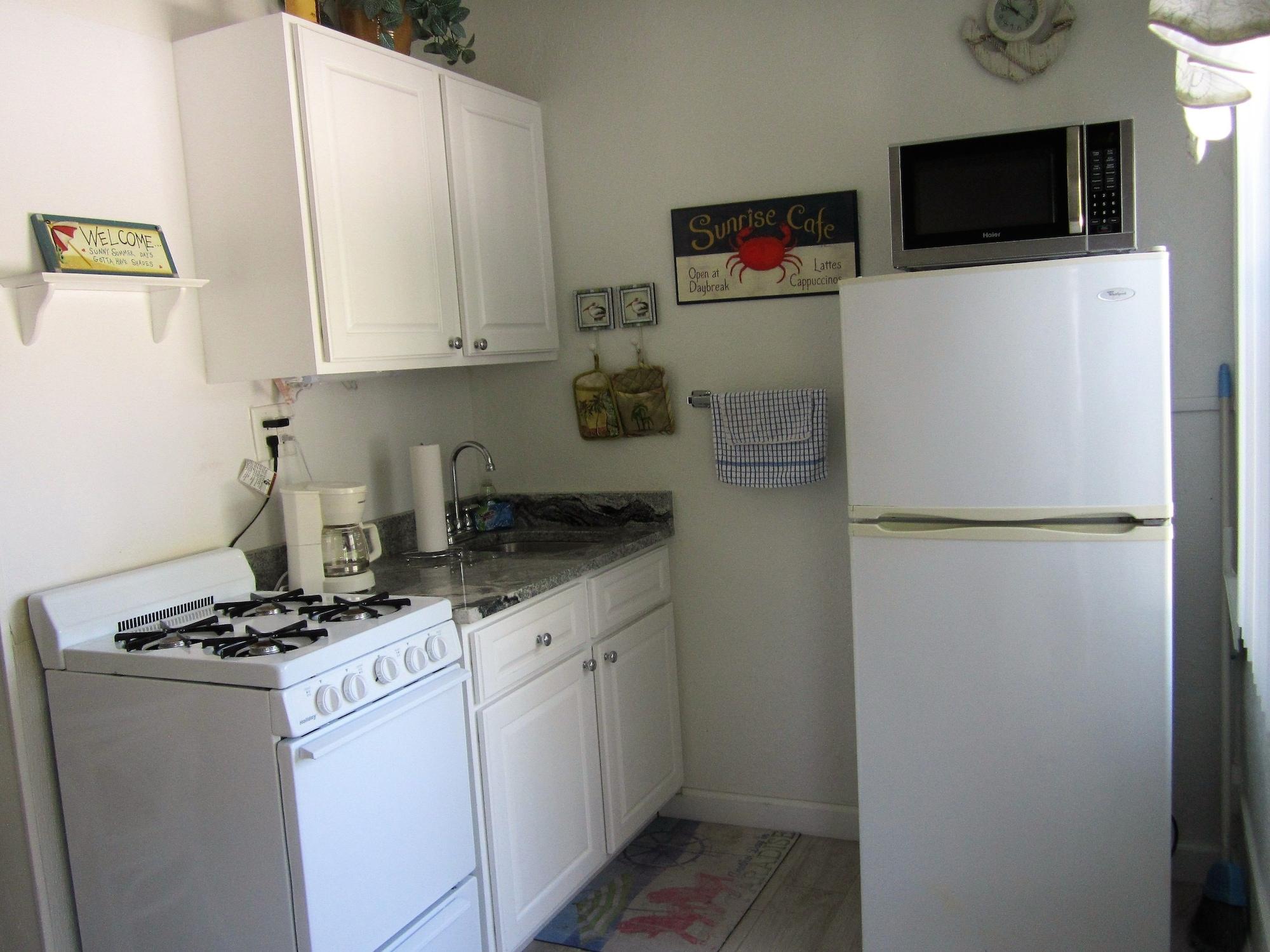 Tropical Winds Beachfront And Motel Sanibel