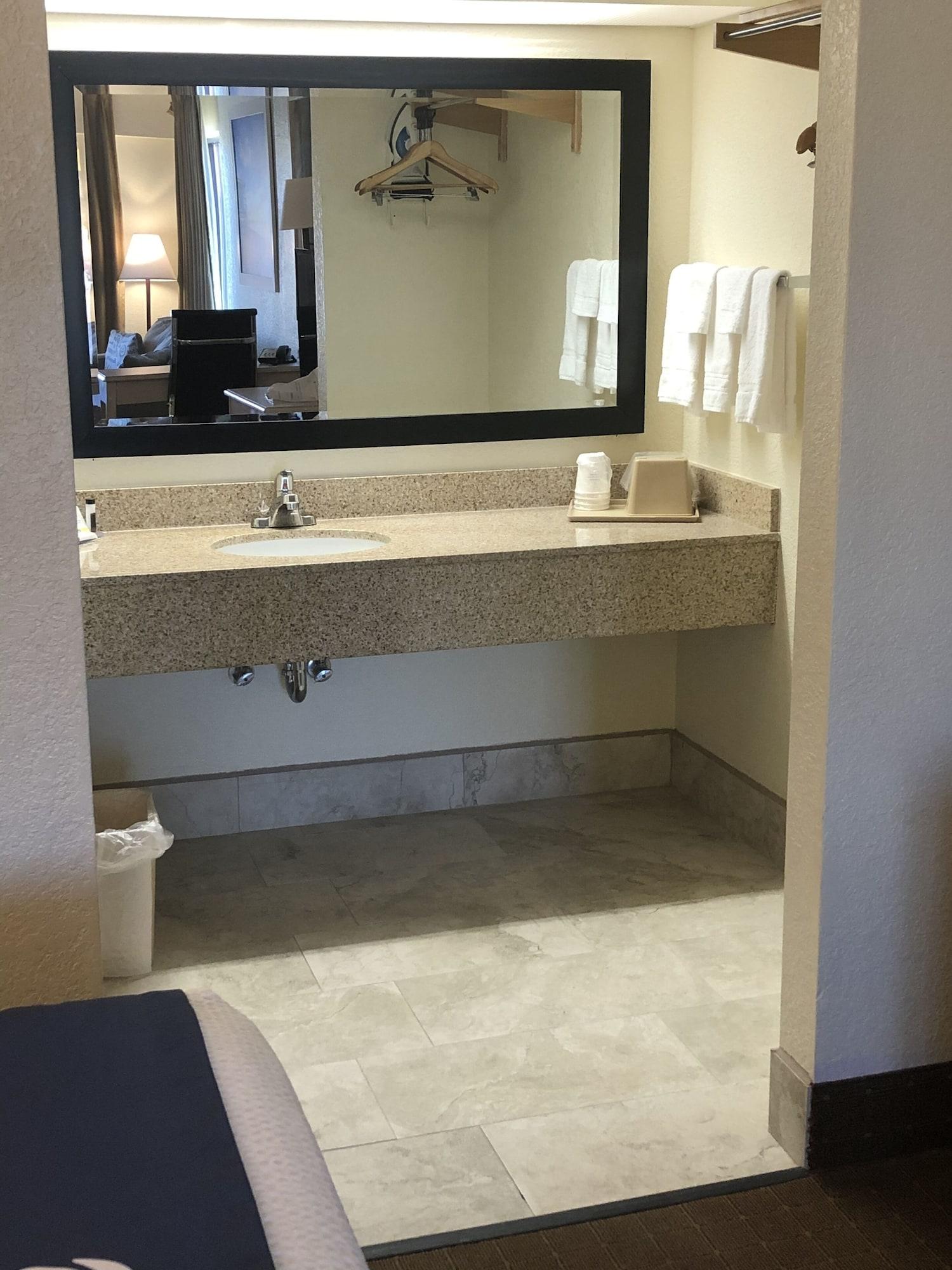 Motel Days & By Wyndham - Near Beaches Hurlburt 3*