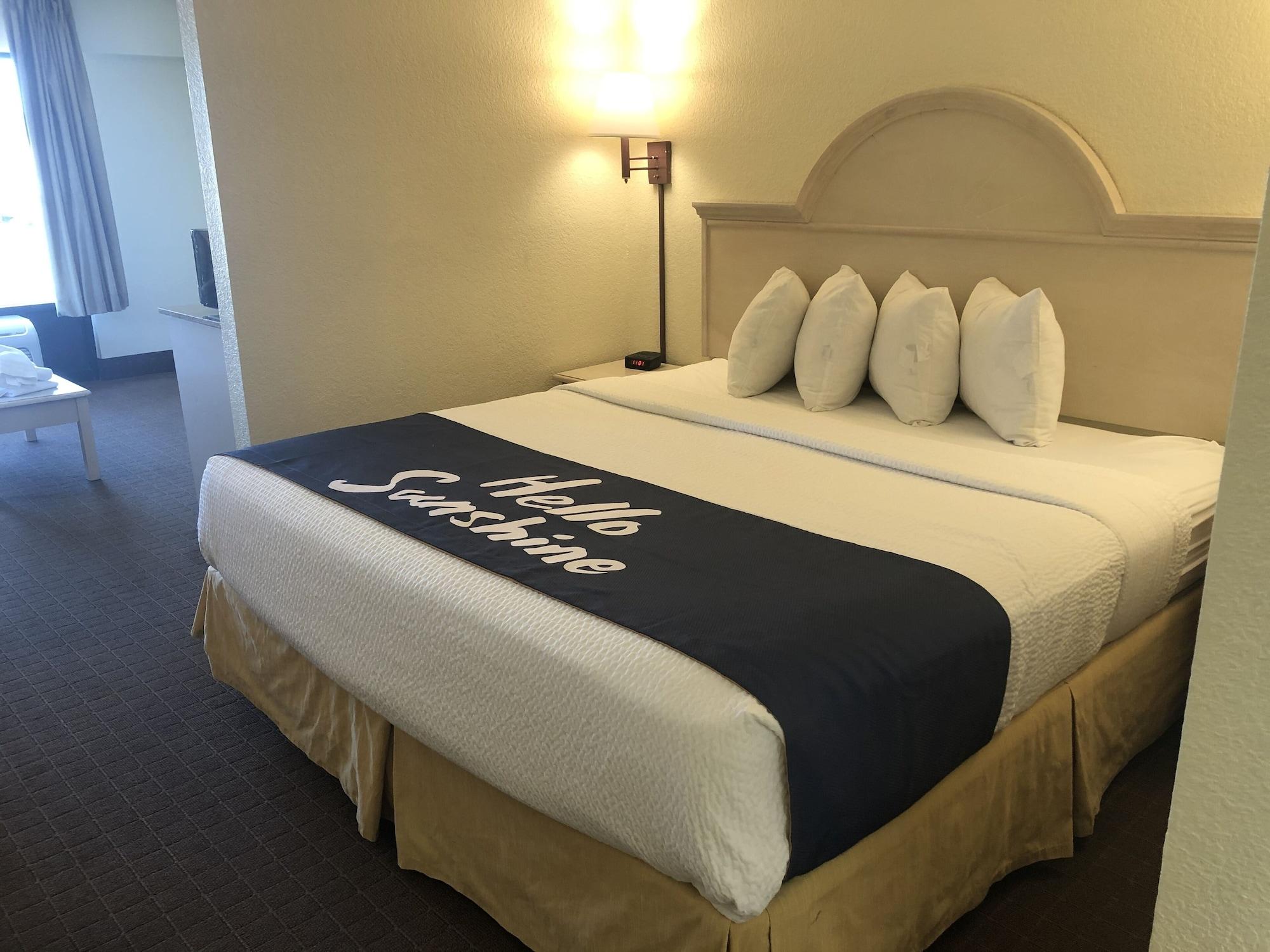 Days & By Wyndham - Near Beaches Hurlburt 3* Navarre