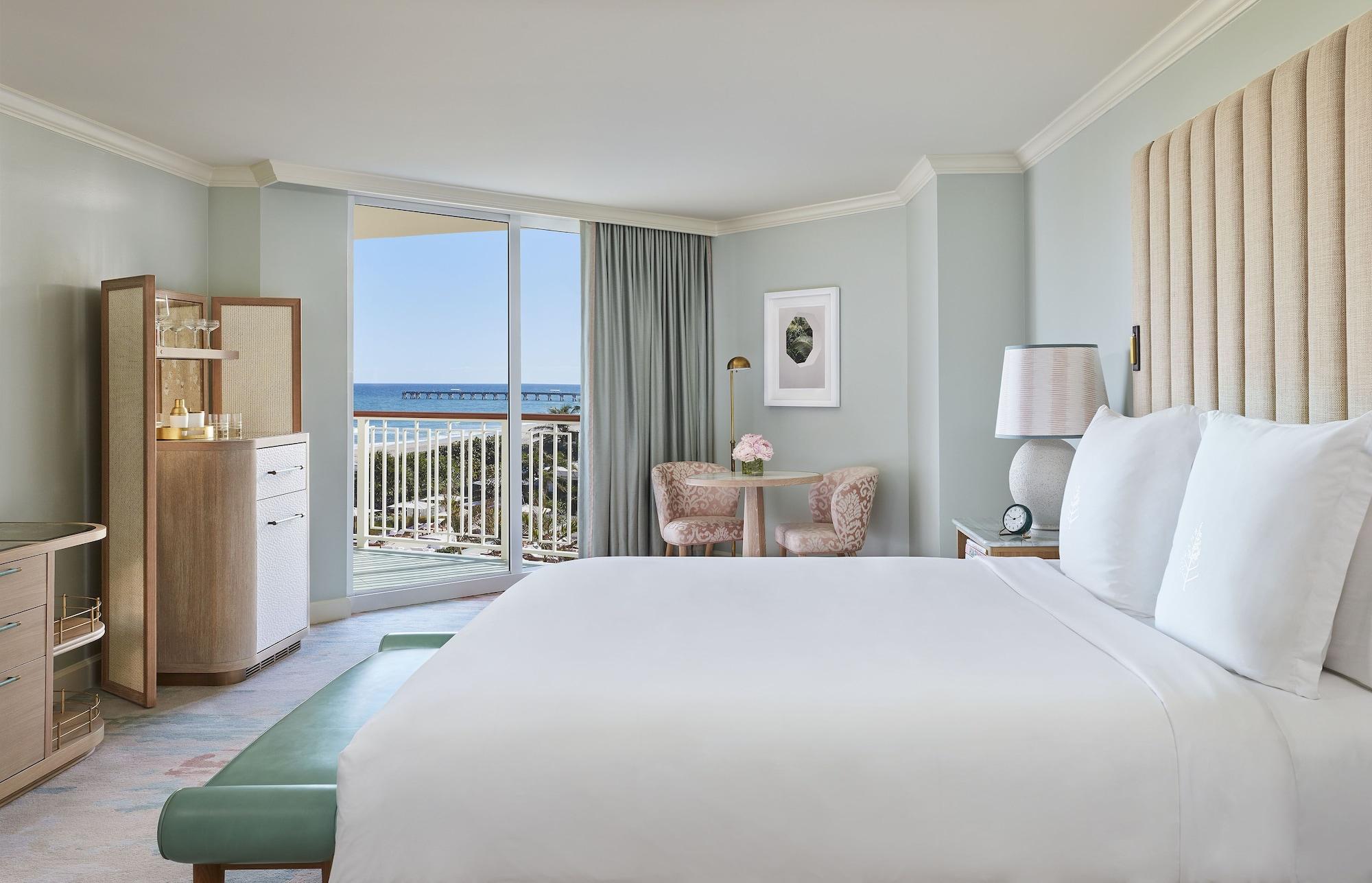 Four Seasons Palm Resort