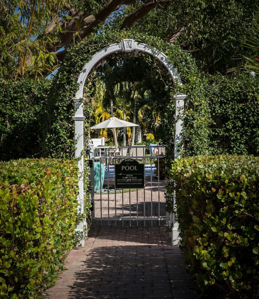 Inn Olde And Marco Island