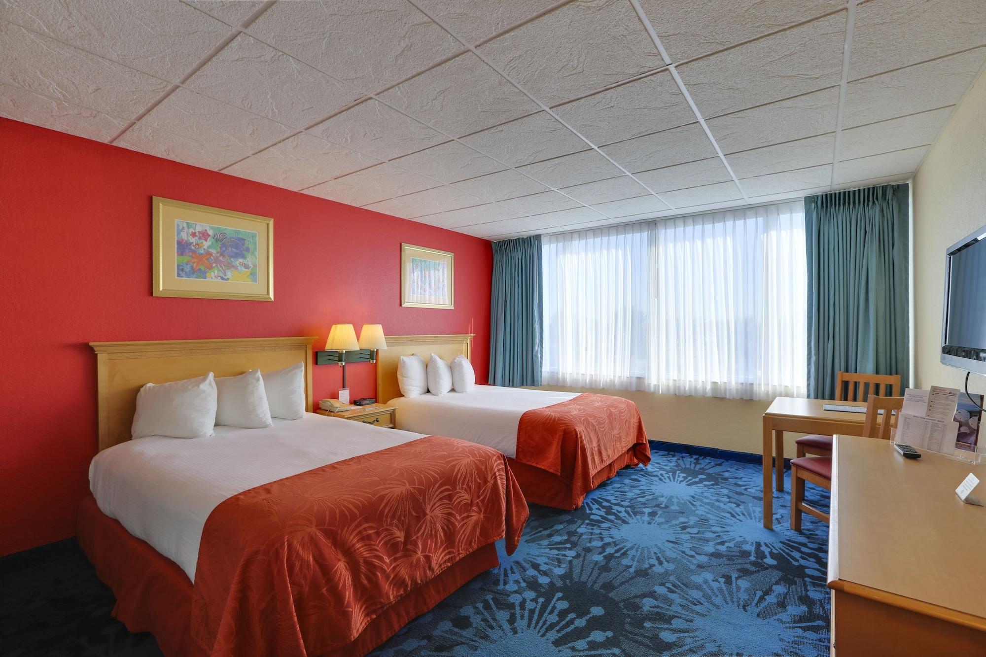 Dolphin Hotel 3*