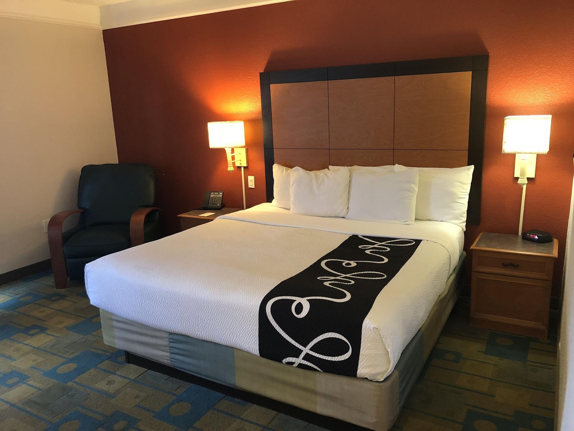 Hotel La Quinta By Wyndham Butler Blvd