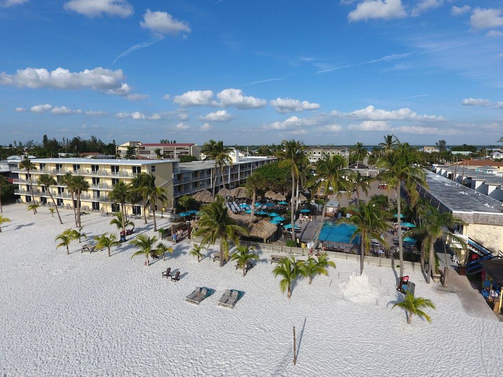 Resort Outrigger