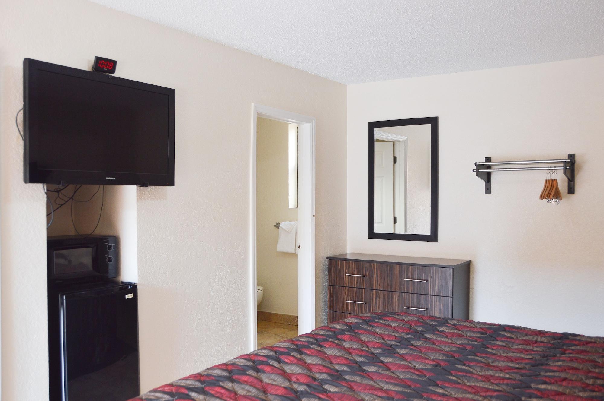 La Bella Oceanfront - Daytona Motel