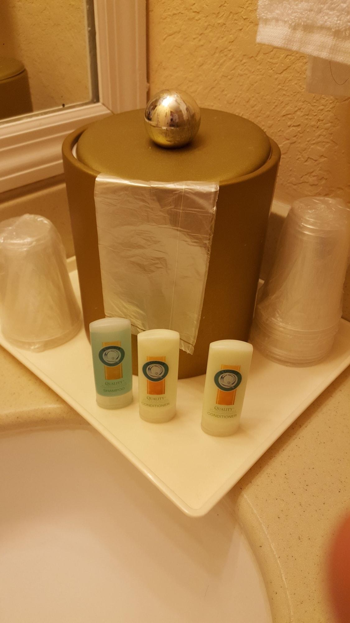 Econo Busch Gardens Hotel 2*