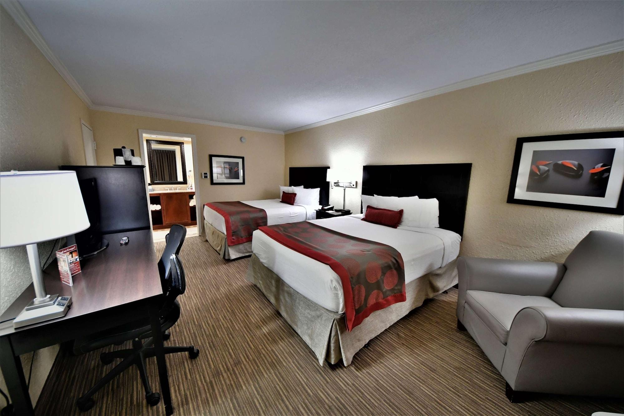 Ramada By Wyndham & Conference Center Jacksonville