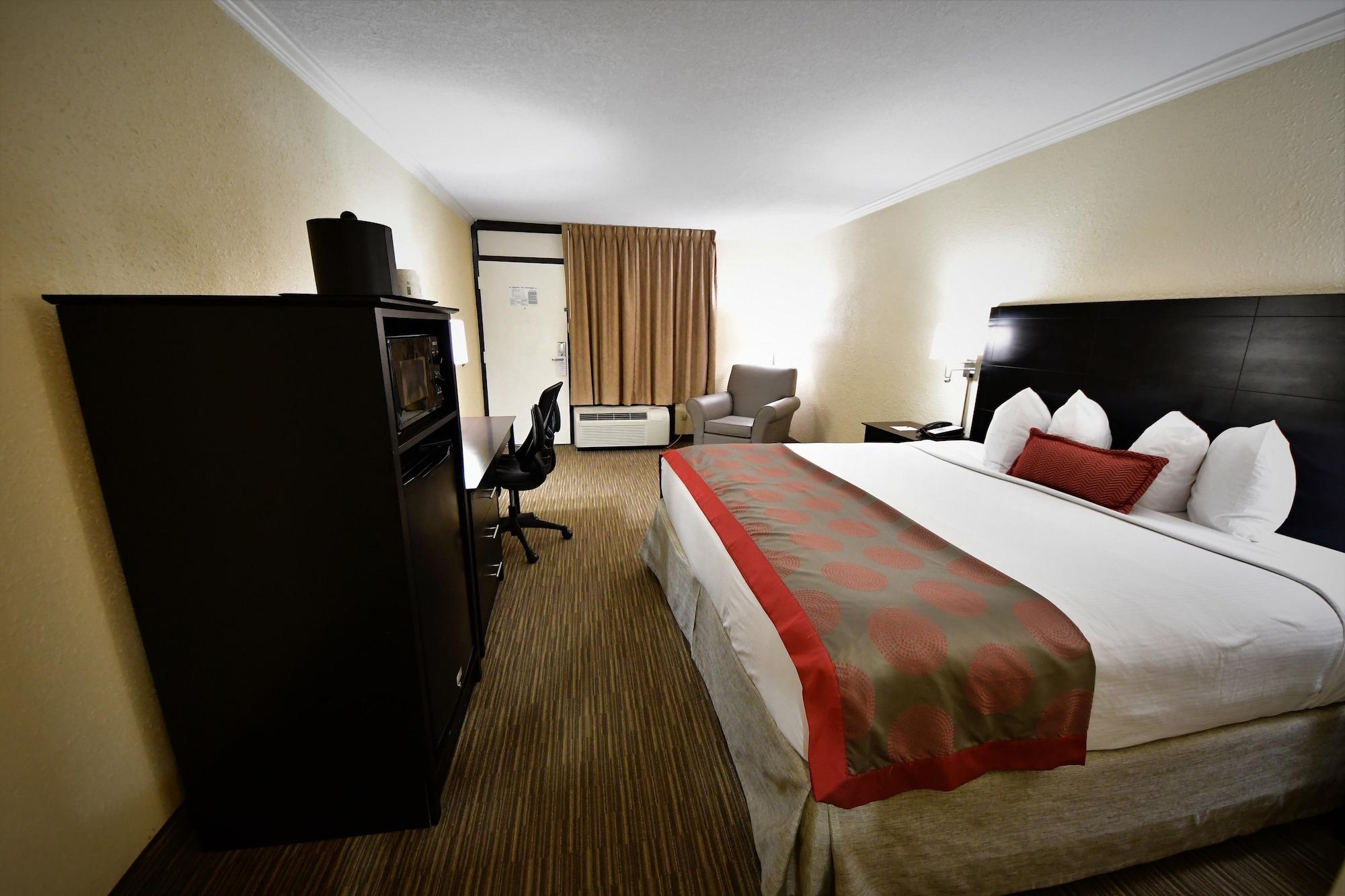 Ramada By Wyndham & Conference Center 3* Jacksonville