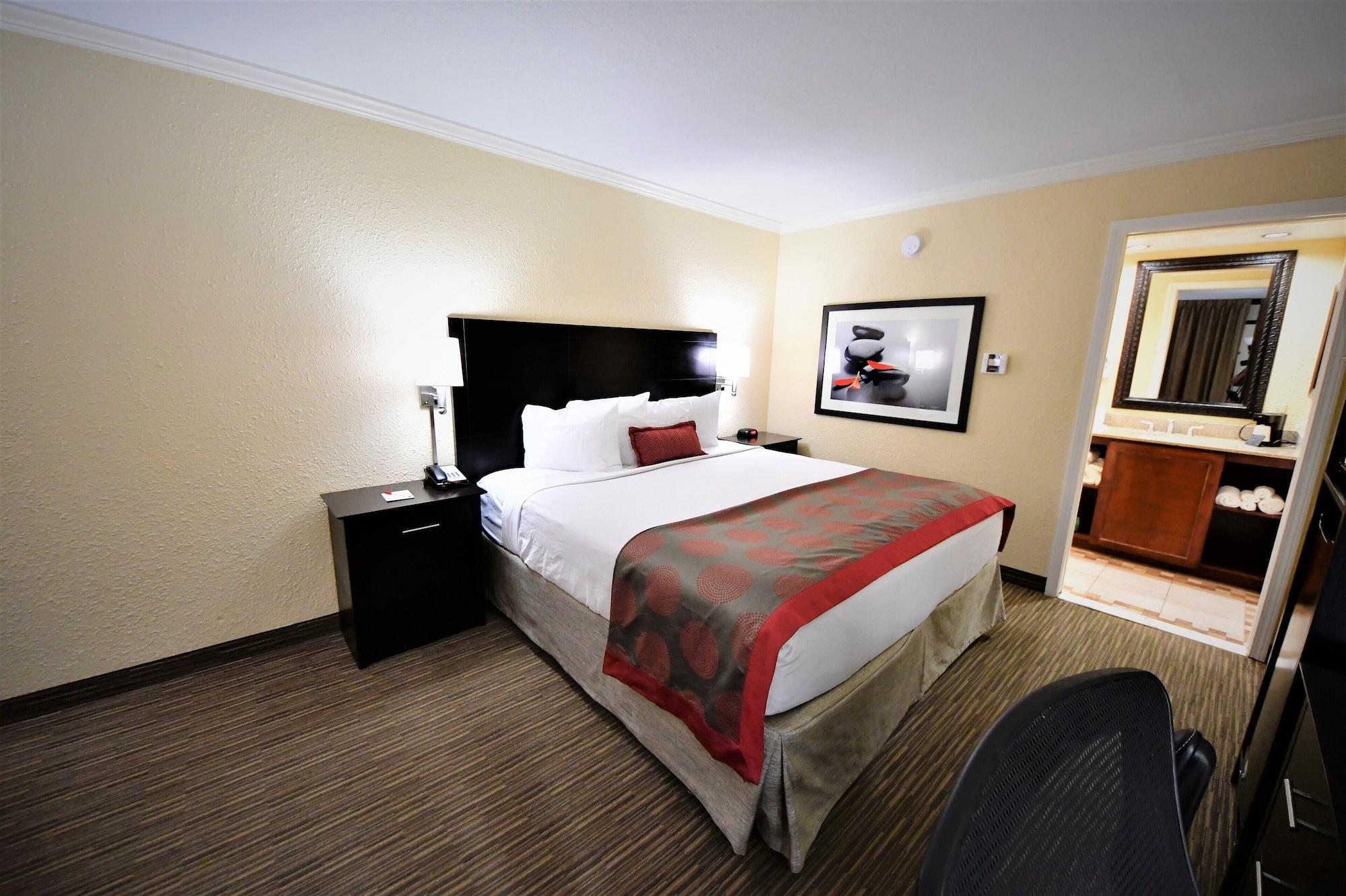 Ramada By Wyndham & Conference Center Jacksonville