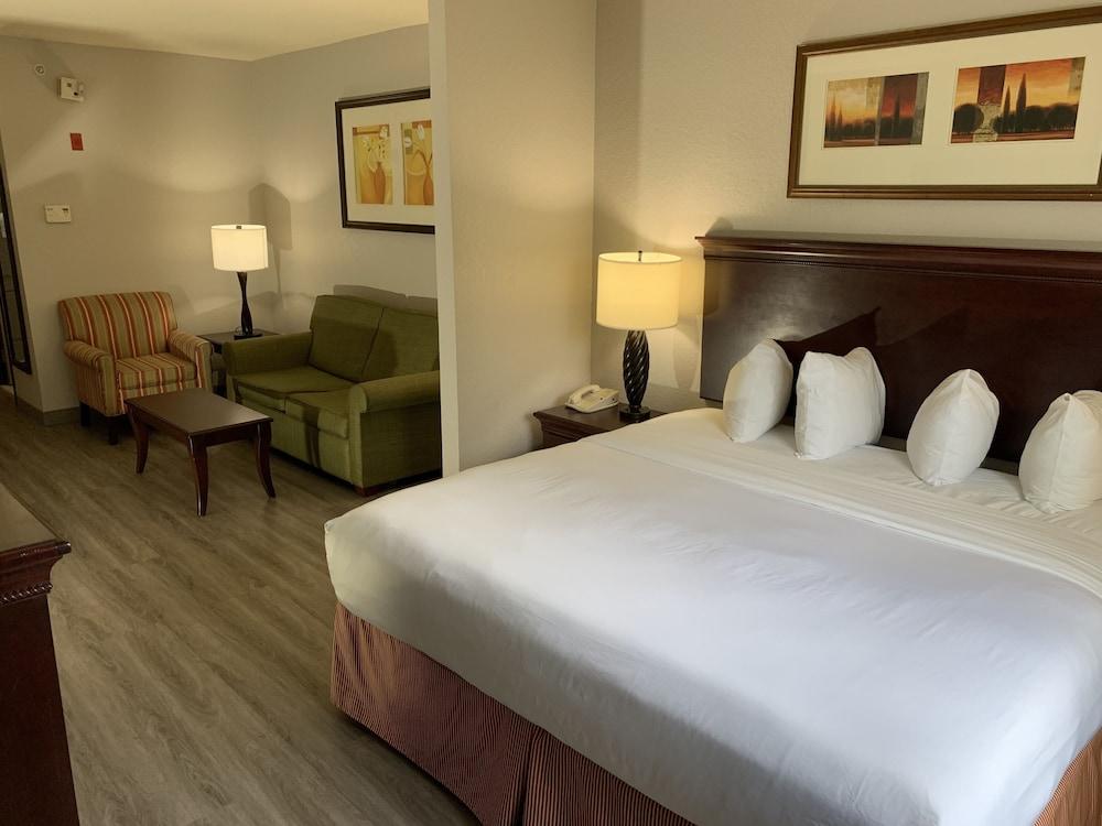 Hotel Country & By Radisson, West, Fl