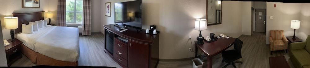 Hotel Country & By Radisson, West, Fl 3*