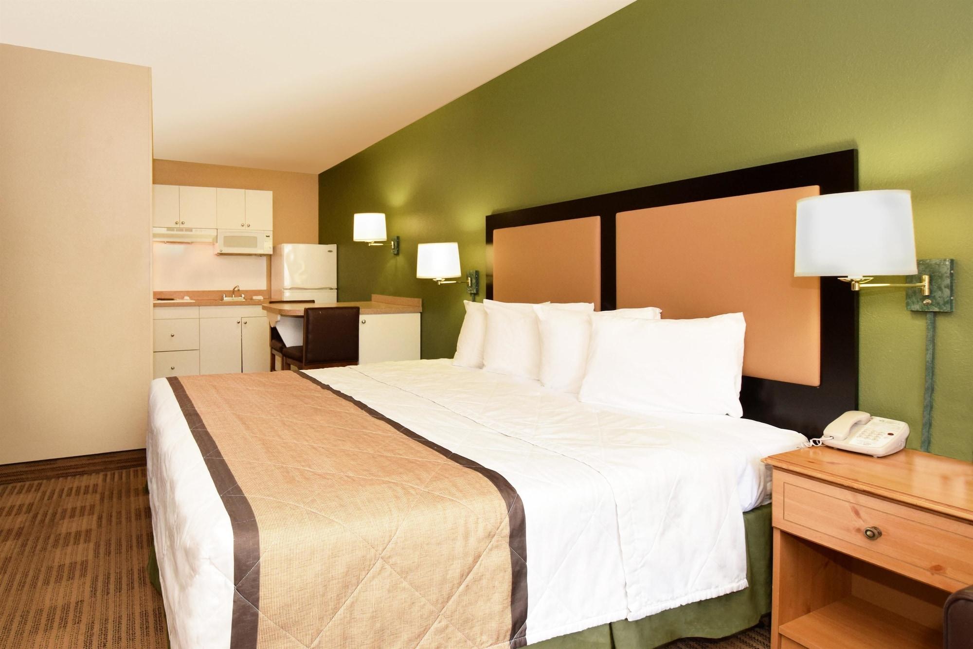 Extended America Select - - Southside - St Johns Towne Ctr Jacksonville