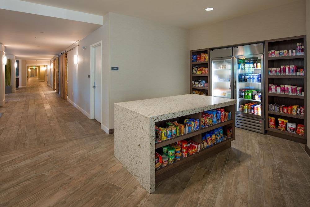 Hyatt House 5th Avenue Hotel
