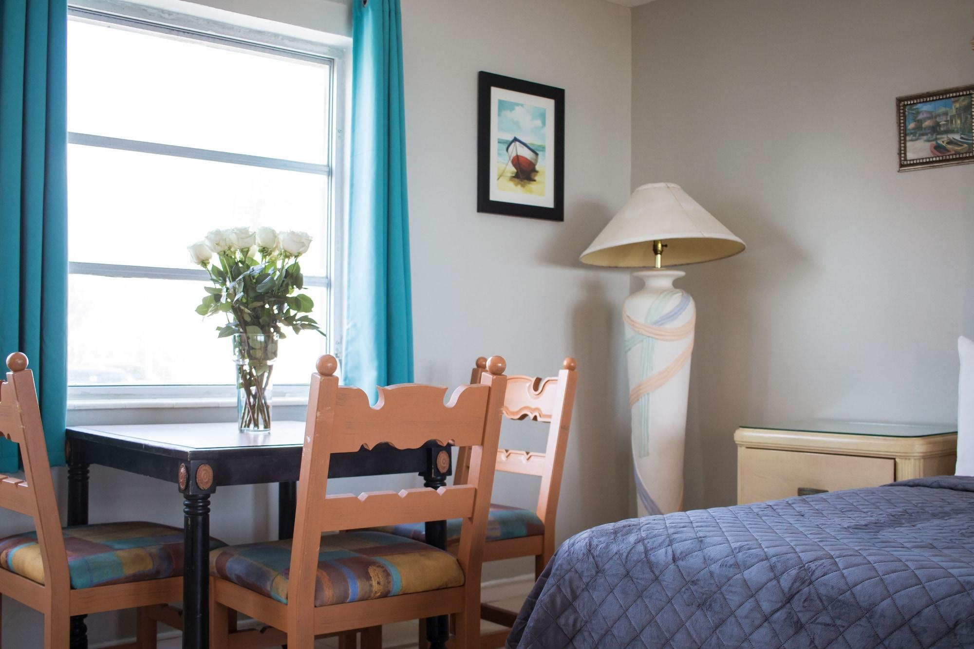 Hotel Riptide Oceanfront 4*