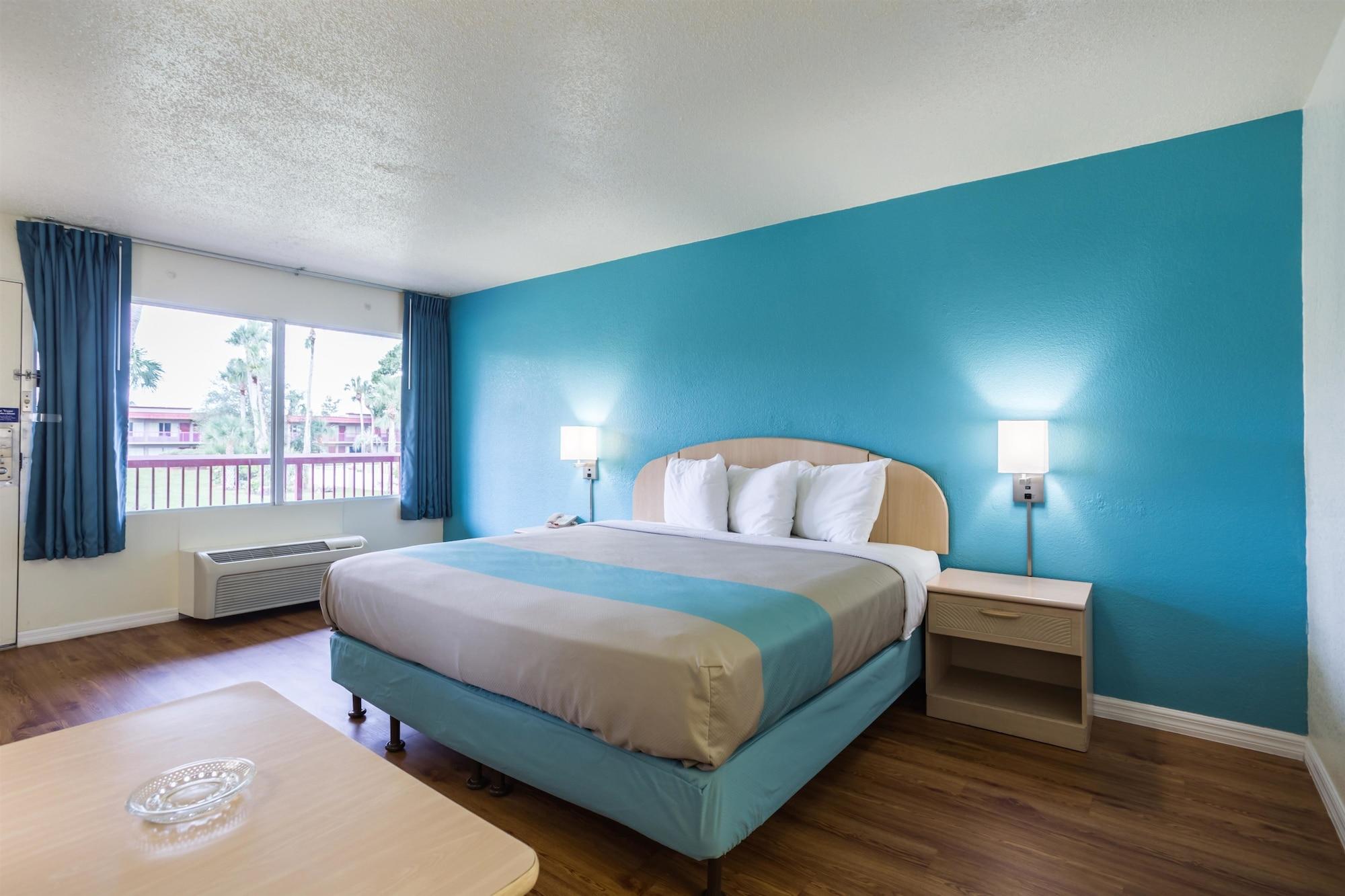 Hotel 6-spring Hill, Fl - Weeki Wachee