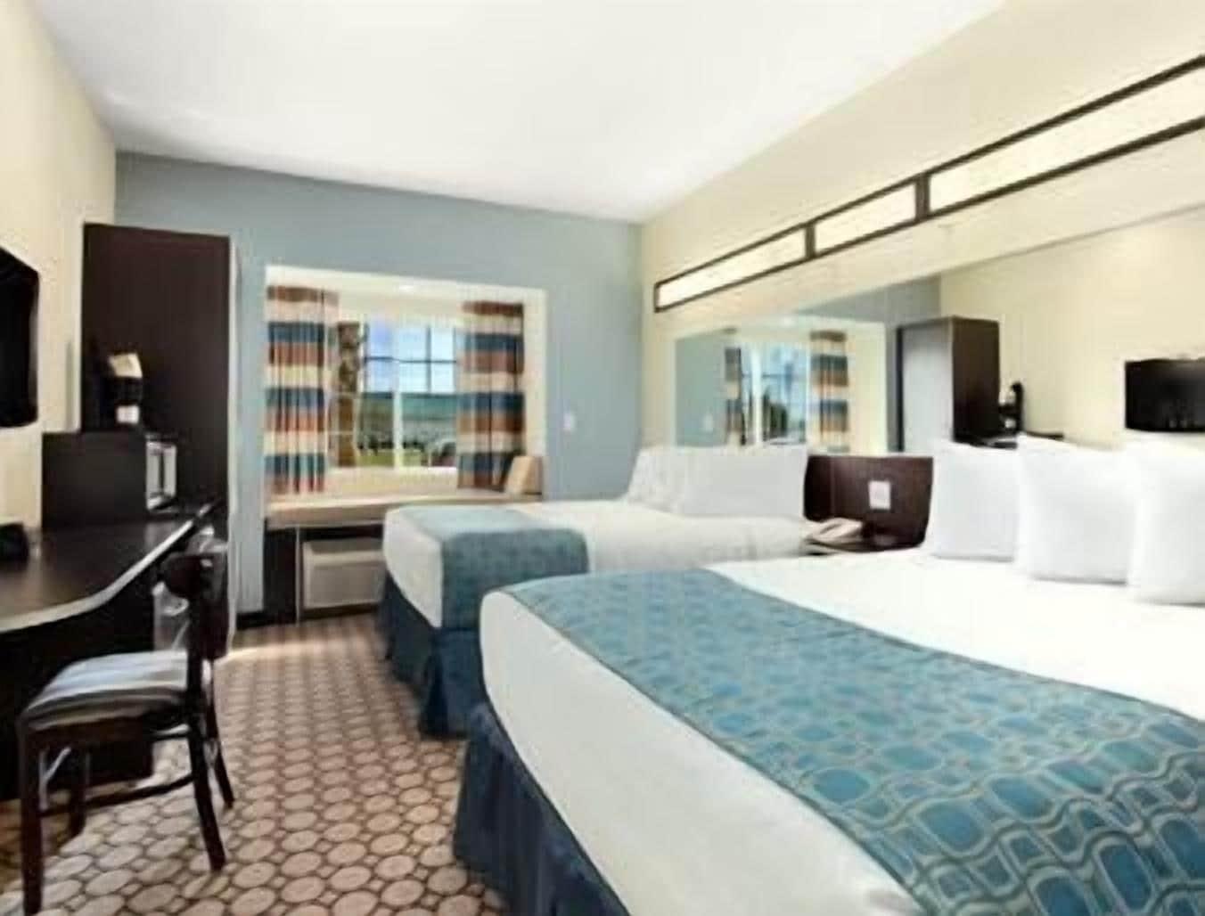 Microtel & By Wyndham Spring Hill/weeki Wachee Hotel