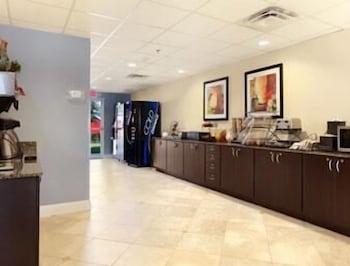Microtel & By Wyndham Spring Hill/weeki Wachee 2*