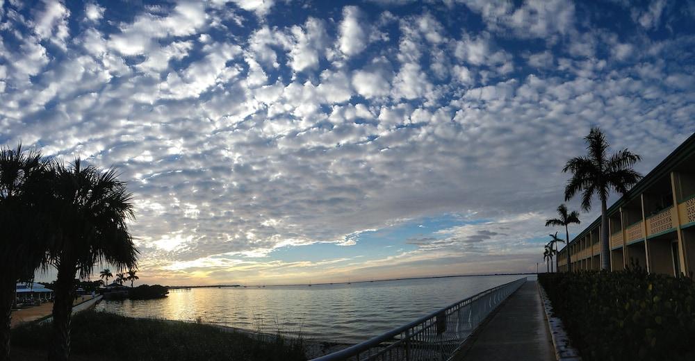 Waterfront & Hotel Punta Gorda
