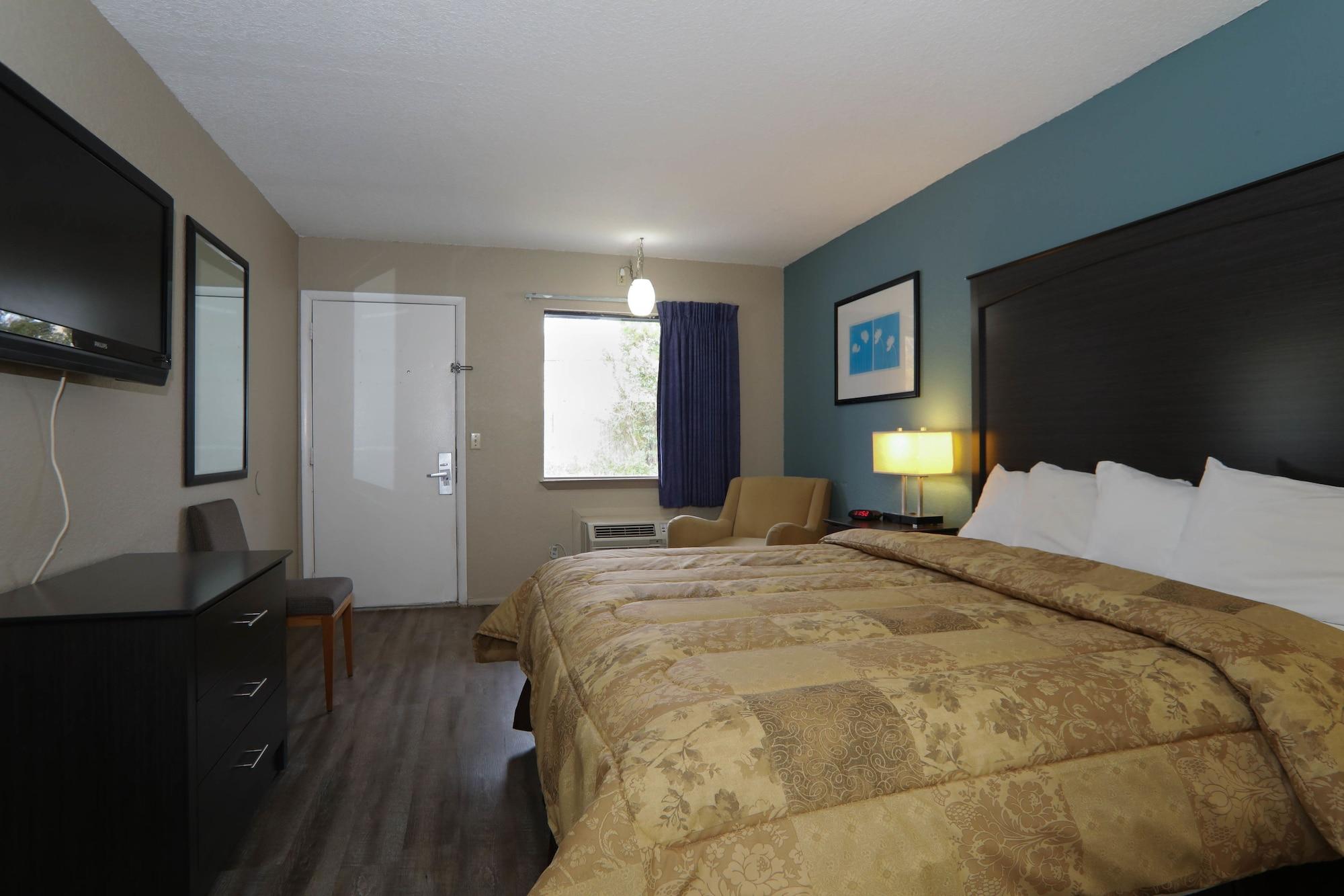Executive - Panama Motel Upper Grand Lagoon