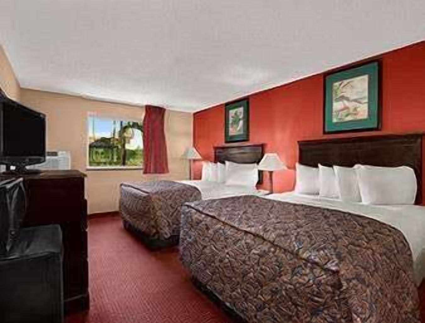 Days By Wyndham Orange Park/jacksonville Hotel