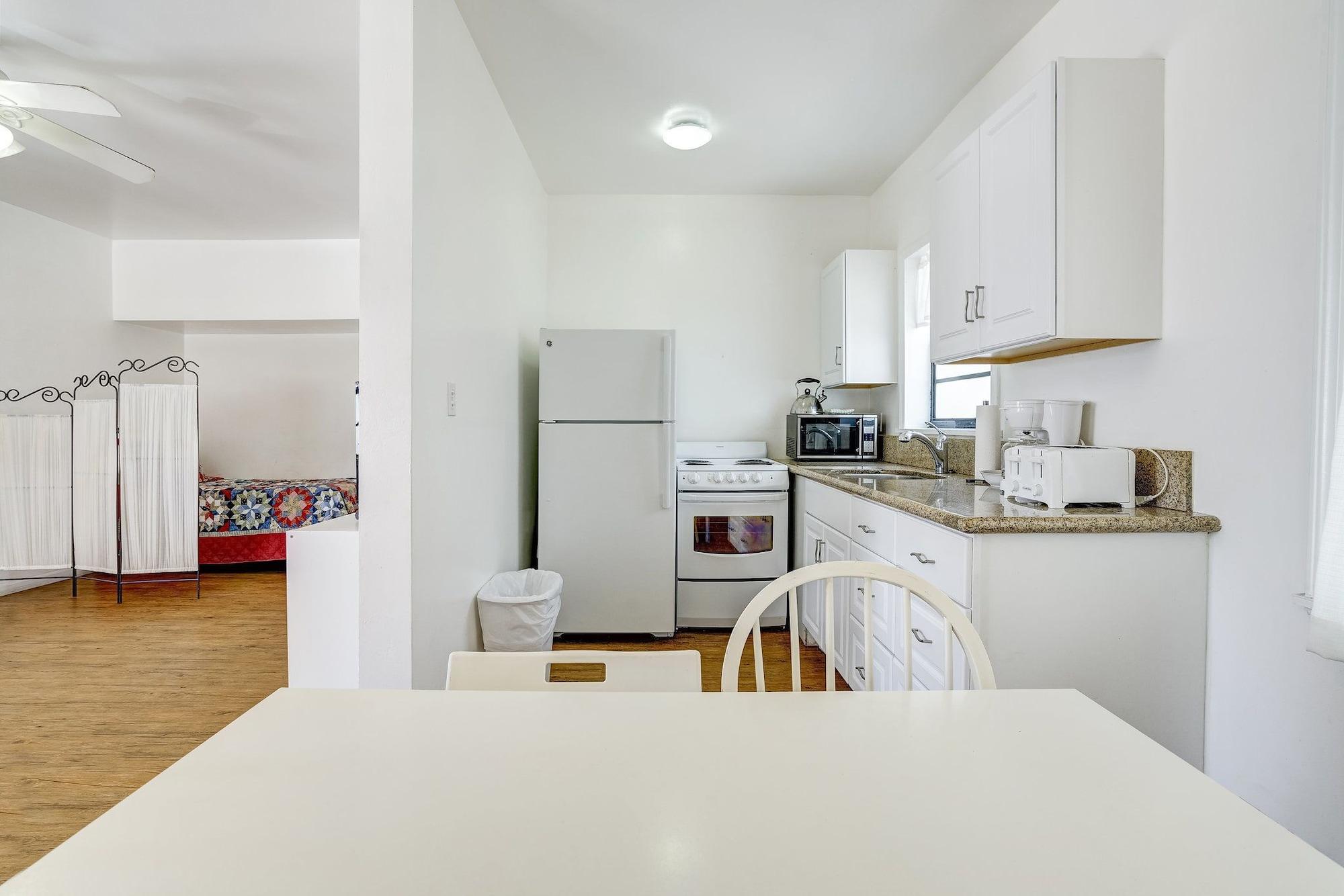 Silver Spray Motel 2*