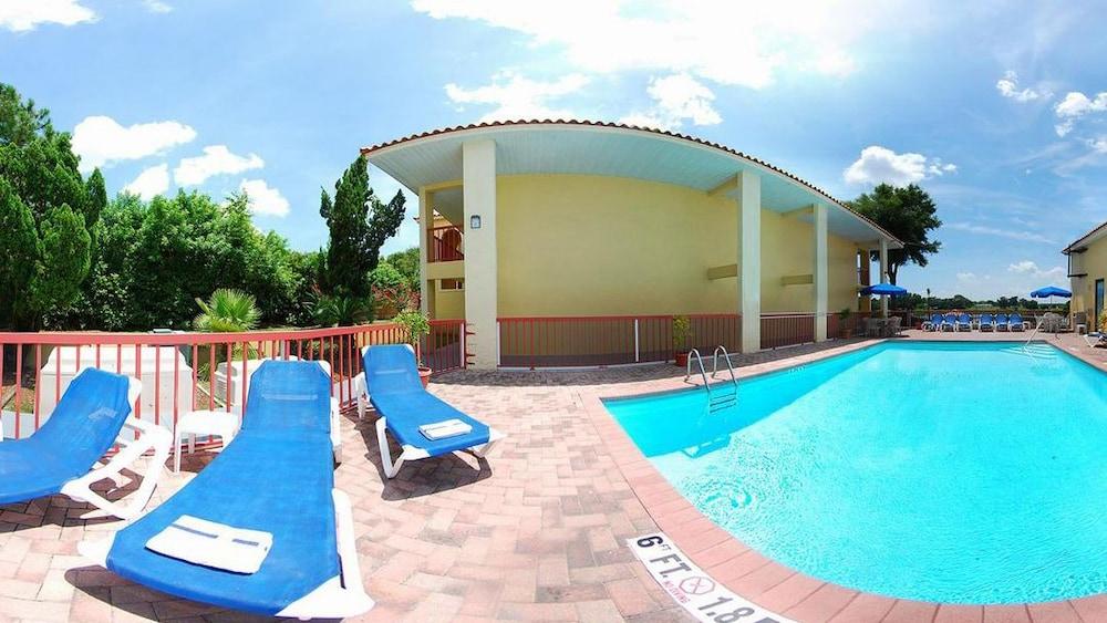 Hotel Quality & Mt Dora North Mount Dora