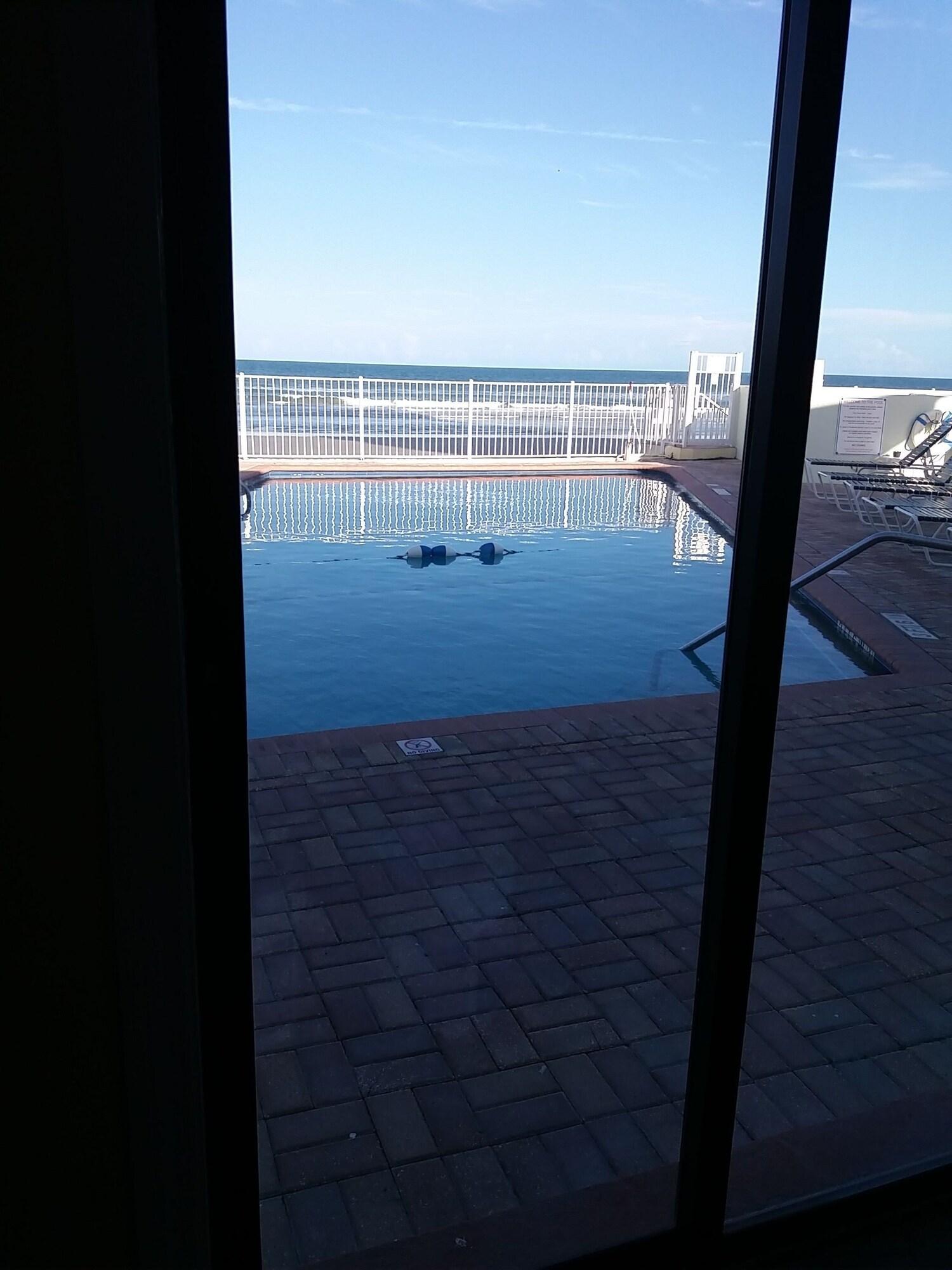 Shores Club Hotel 3*