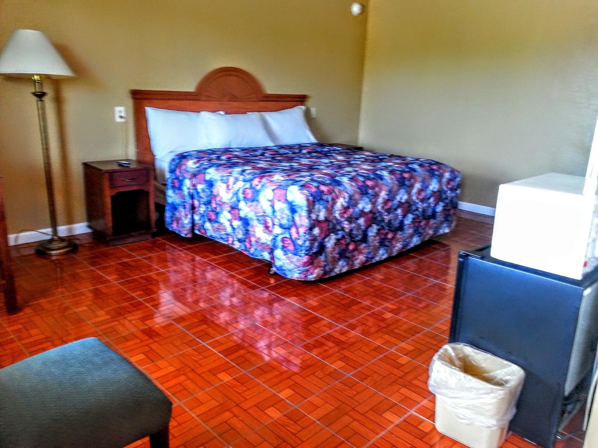 Budget Motel *