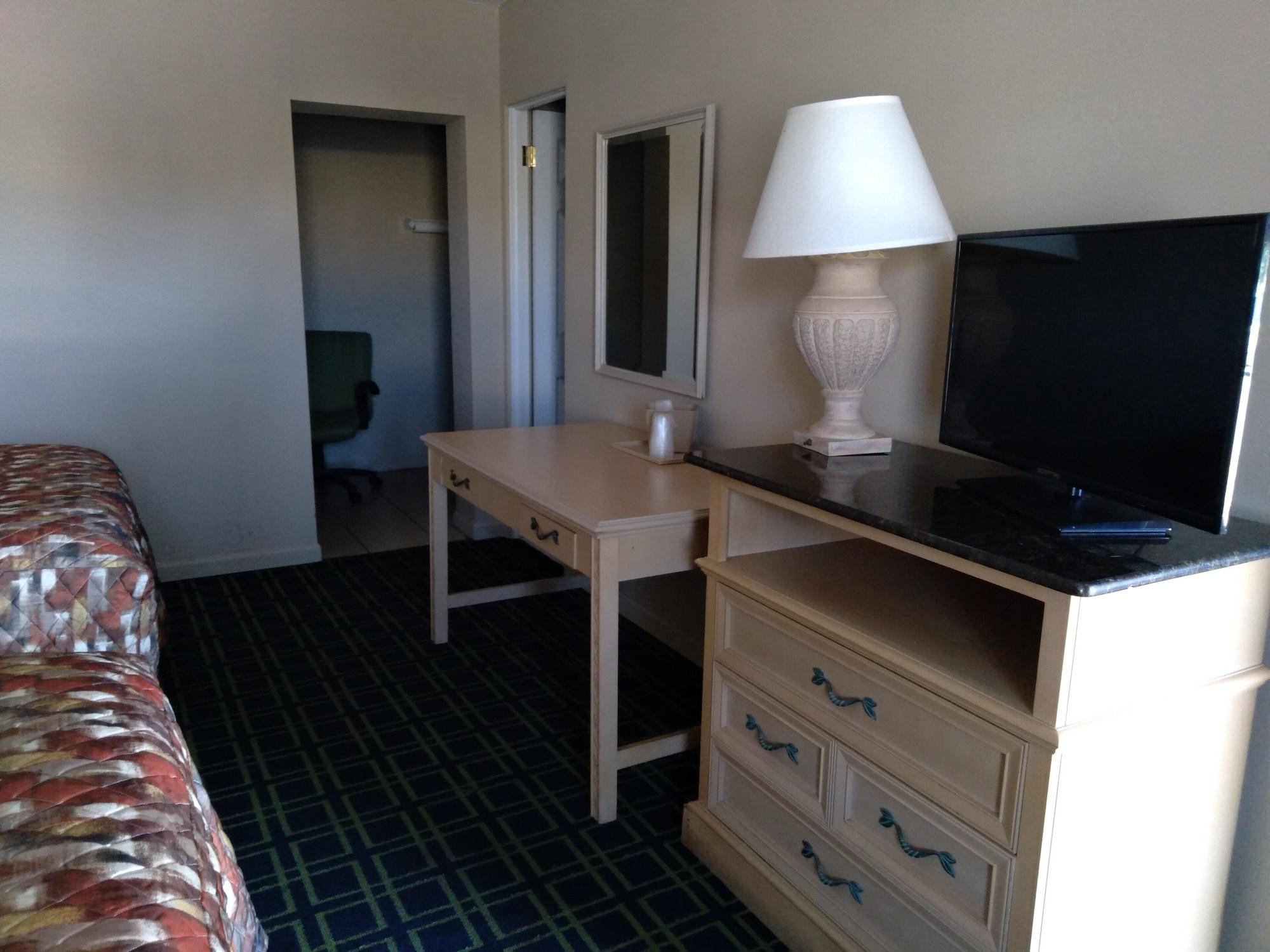 Budget Motel *