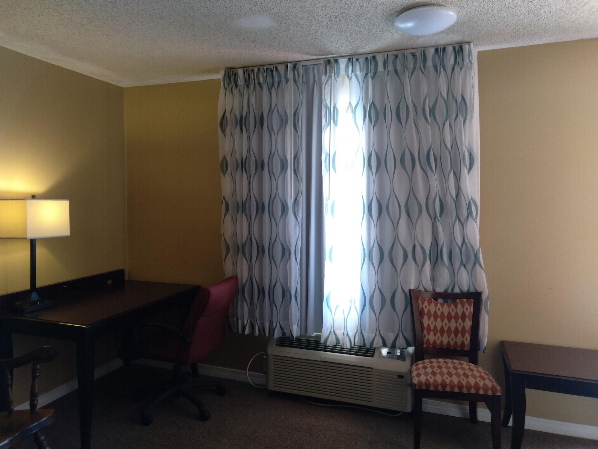 Budget Motel *