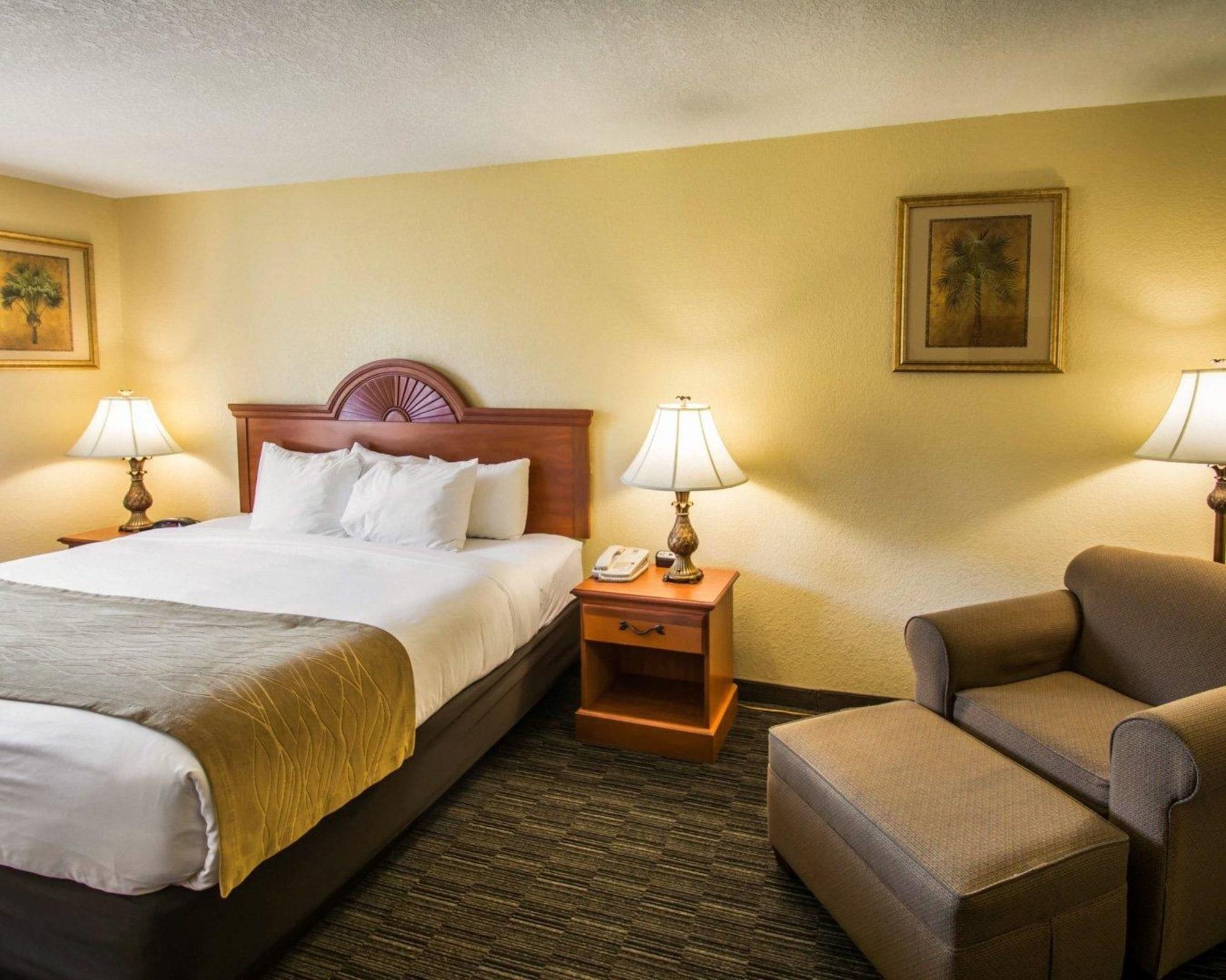 Hotel Comfort & I-95