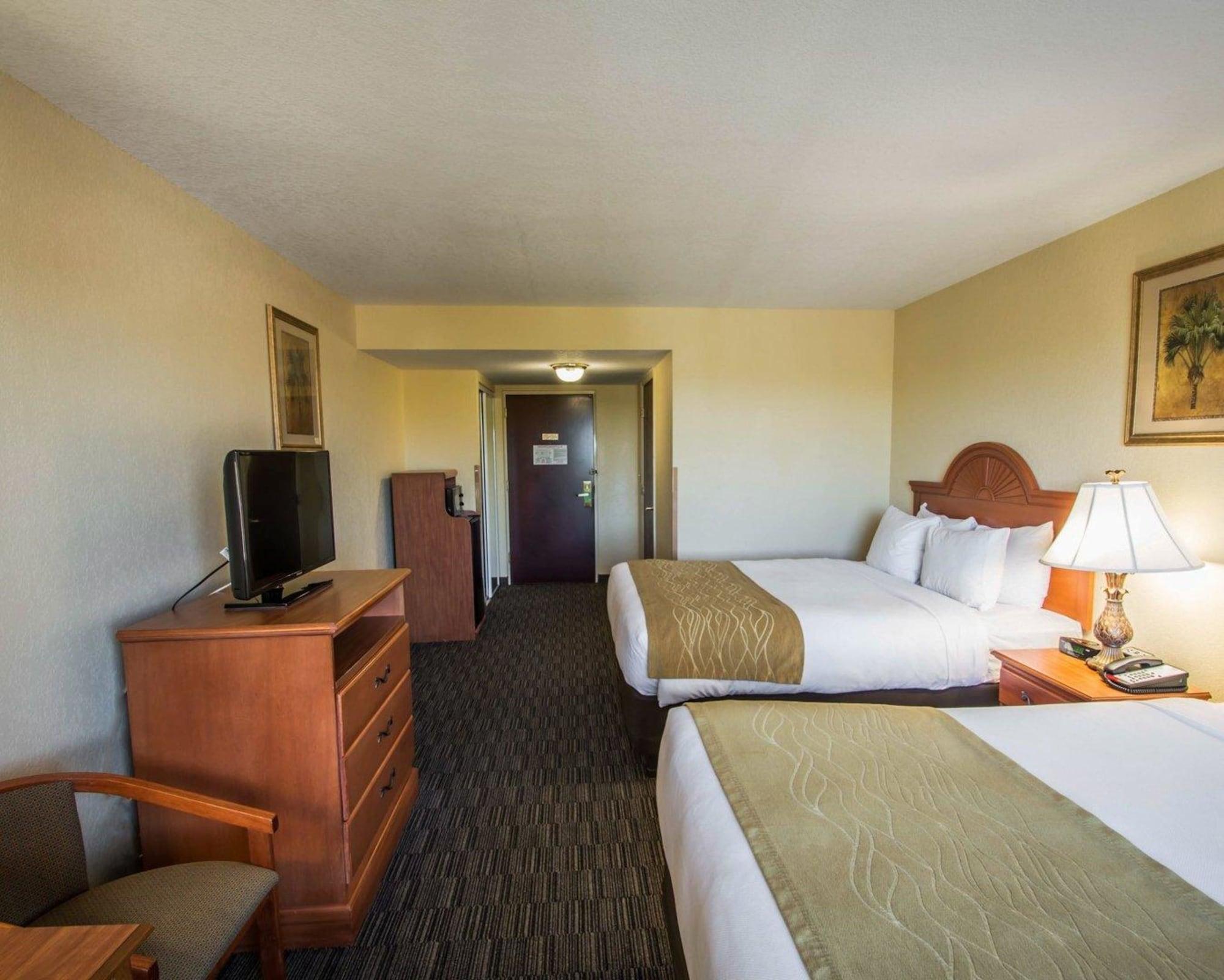 Hotel Comfort & I-95 3*