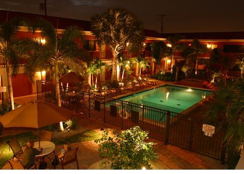 Hotel Away 3*