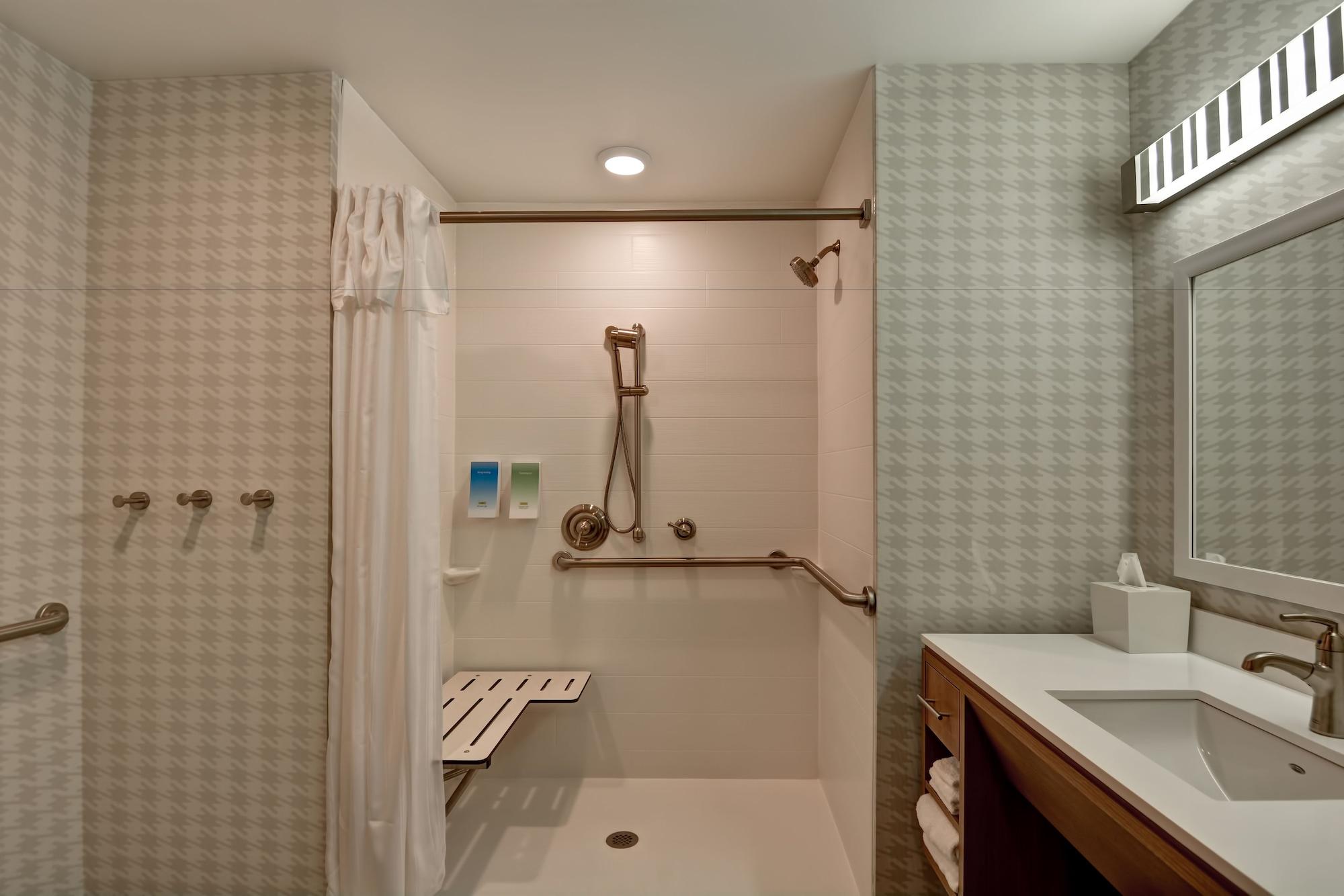 Home2 By Hilton Daytona Speedway Hotel 3*
