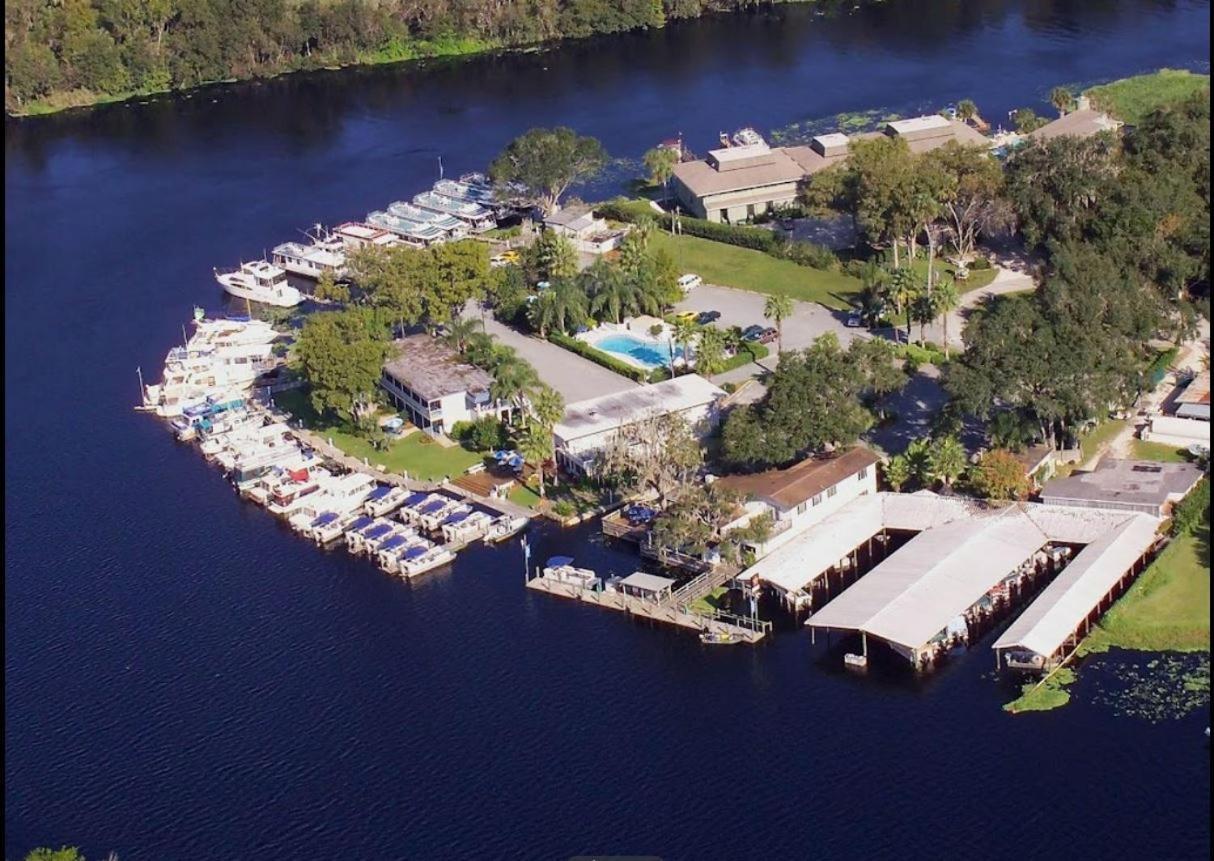 Hontoon Landing & Marina 2*