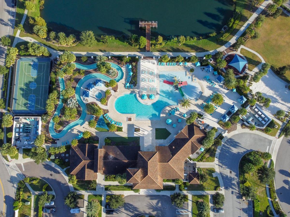 Luxury 7br 6ba Private Pool And Bbq Only13min To 4788 Sqft Holiday home Kissimmee