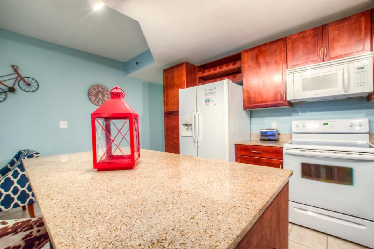 Laketown Wharf 1136 By Aneliya Holiday home *