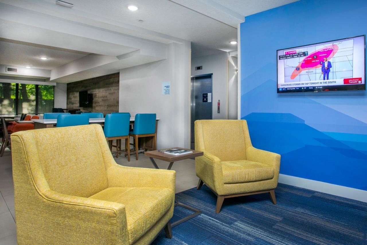 Hotel Express & - Mayport / By Ihg