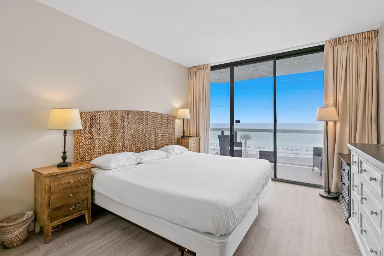 Surfside Apartment