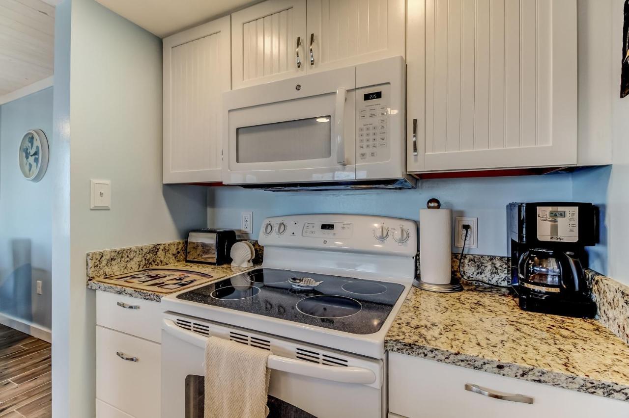 Apartment W Salt Water Pool Fernandina Beach