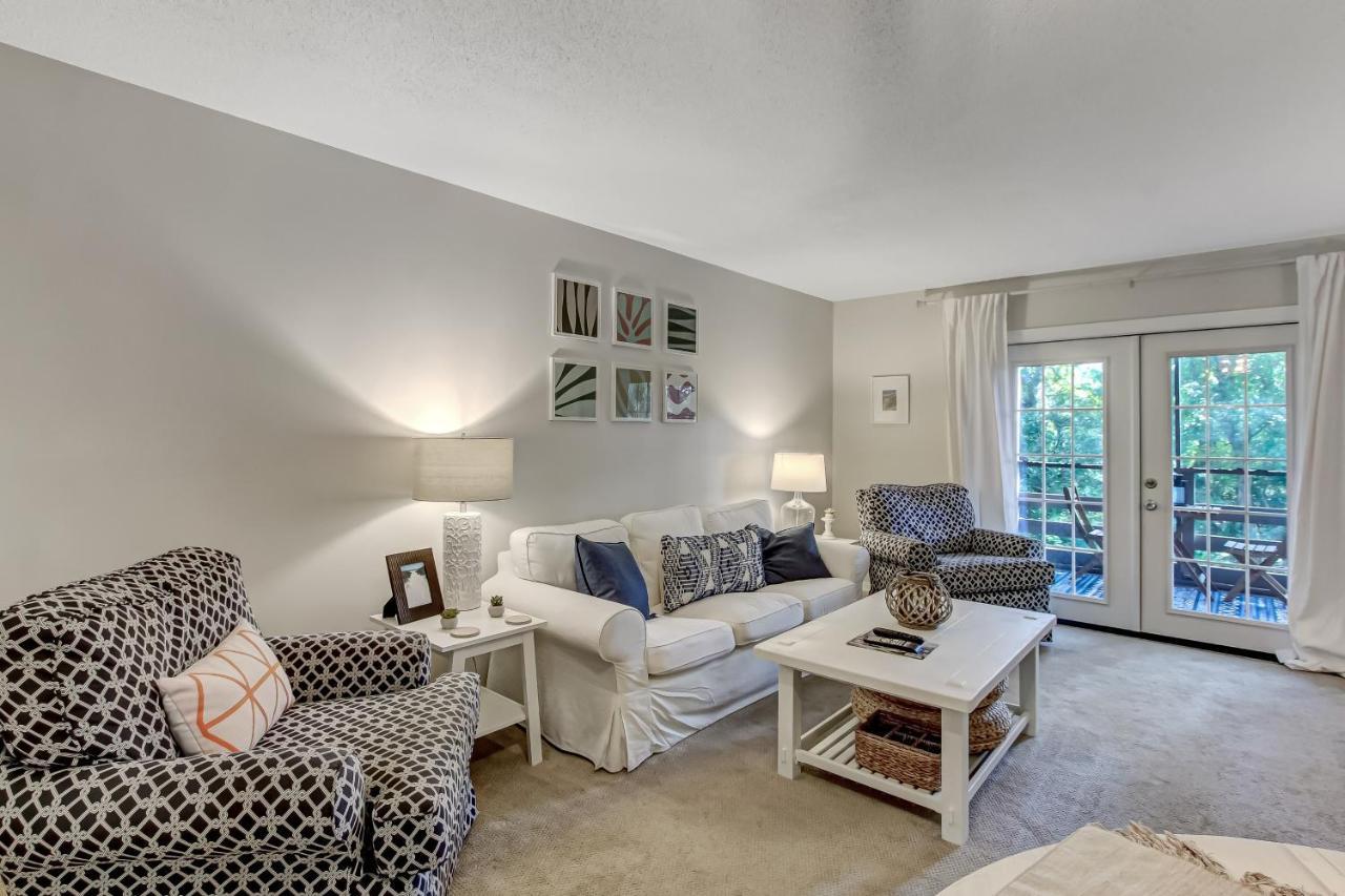 Apartment Wooded Views Seclude
