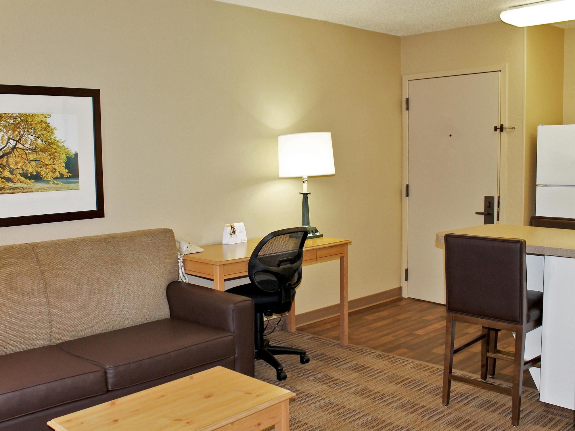 Extended America Select - Orlando - Southpark - Equity Row Hotel 2*